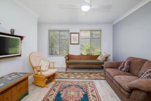 The Elizabeth A Romantic Garden Retreat for Two