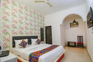 FabHotel Gross Empire