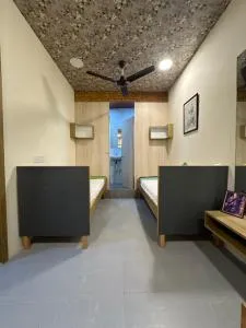 ZEST STAYS - IIT - Ghansoli