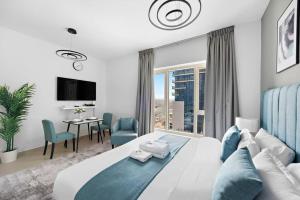 StoneTree - Cozy Furnished Studio in Icon 2