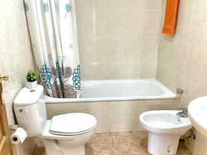 APARTBEACH LOS JUNCOS 3 GRAN TERRAZA y SOLEADO