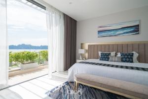 Tahagi Villa Tuan Chau Ha Long by HOFs