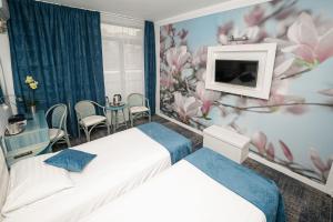 Standard Twin Room room in Continental Suceava