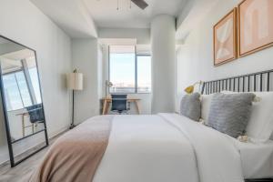 Downtown 1br w gym wd near restaurants ATX-230