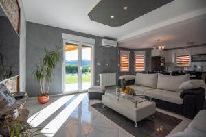 Luxury villa Several in Imotski, pool 