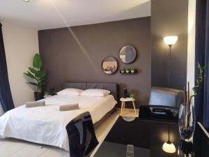 303 St Lazaros View Studio