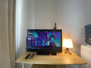 Taman Anggrek Residence by Micky Studio