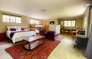 Collett House and Lavender Cottage