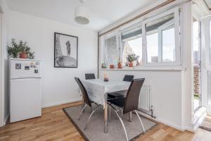 4-bedroom flat near BigBen,Parliament & London Eye