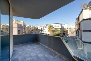 Relaxing 2BR home with Private Balcony in Mellieha by 360 Estates