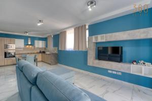 Relaxing 2BR home with Private Balcony in Mellieha by 360 Estates