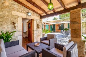 Traditional Pollensa Villa 3 Bedrooms Villa Rellafonta Mountain Views Short Drive To Town Beach