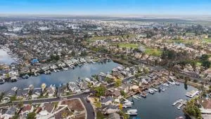 Lakefront Gem: Private Dock - Oakley