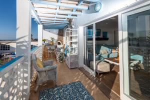 Beachfront two bedrooms house Casa Toral