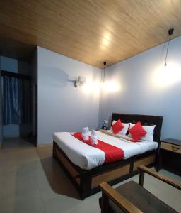 Blissful Stay, 1-min drive from MG Market