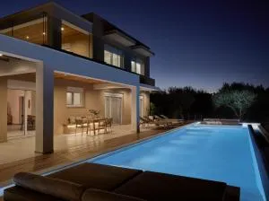 Hora Ionica Villa, 10acre of Endless Green, By ThinkVilla - Koukounariá