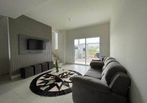 Villa Kalani, Casa 03. Na quadra do mar