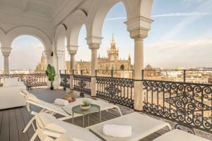 ISG Apartments The most Exclusive apartment in Sevillaparking