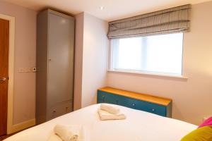 The Boat House Apartment by Cliftonvalley Apartments