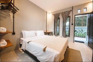 Canggu Apartments: Studio with Kitchen in Canggu5