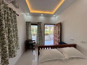 Mali Homestays - Narakal