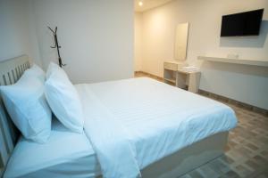 Elephant Inn and Suite by Sajiwa