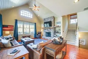 Lake Livin Lodge Cashiers Retreat with Mtn Views - Cullowhee