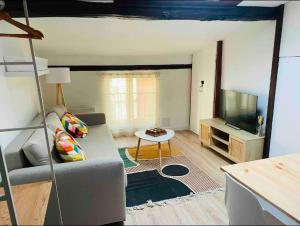 Le Grand Studio - 3hvězdičkové hotely ve městě Castres