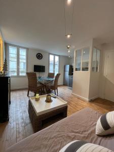 Appartements L'escale Niortaise - Centre-ville - 10mn Gare - WIFI - Netflix : photos des chambres
