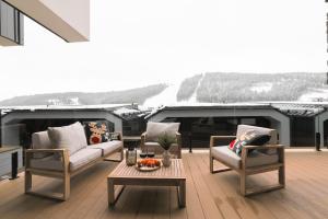 Black & White Villas