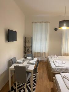 Cozy 5-Person apartment in Vienna 2