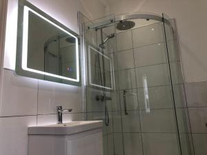 Luxury 6 bedroom retreat in Stratford Upon Avon