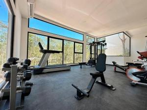 INCREIBLE STUDIO GARDEN POOL N-B2 By SANDY POWERFUL