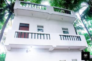 BAWANS VILLA Holiday Home for Family or Group