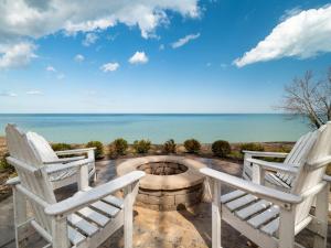Oakwood Beach - Lake Front - Geneva-On-The-Lake