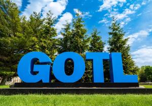 Chardonnay Cottage - GOTL Strip - Cozy & Quaint