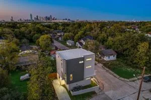 The Ultimate View House - Oak Cliff
