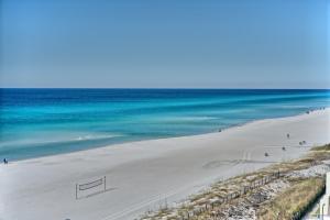 Oceanfront Paradise with Pool Access - 0606 condo