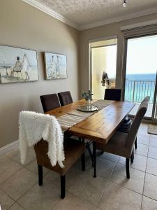 Seaside Bliss in Gated Community - 1504 condo