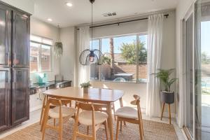 Indio Oasis with Heated Saltwater Pool and Hot Tub!