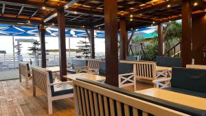 Sandbanks Beach Villas, Morjim