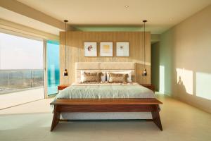 Luxury 3bdr Beachfront Condo, Peninsula Ixtapa