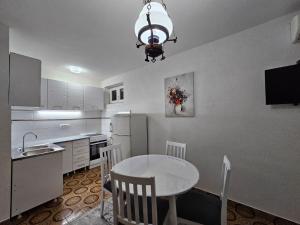 Apartman Šparović u blizini Porto Novog Kumbor