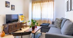 Mariana & Ganivet - Hostatel