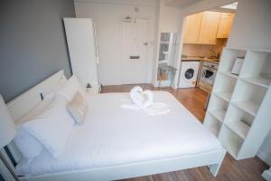 Studio at Chelsea Cloisters Hotel