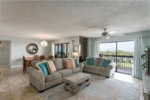 Fabulous ocean and beach views with top complex amenities - Ormond-by-the-Sea