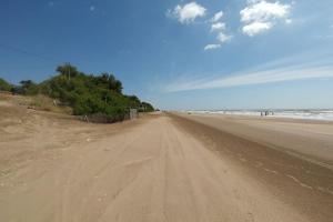 Chalet Casatta de Nueva Atlantis 2 cuadras del mar