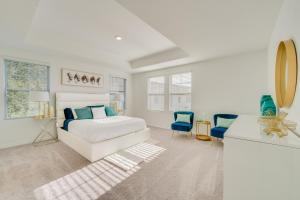 Four Corners Townhome with Pool Access Near Disney!