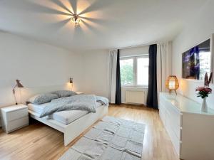 Vollausgestattet, Großzügig & Zentral für bis zu 4