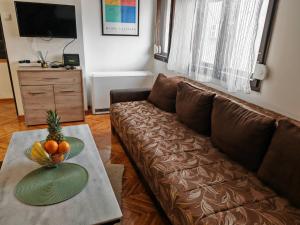 Apartman 25